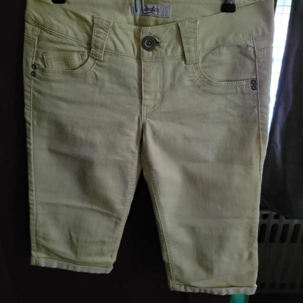 Candie's Soft Yellow Women's Bermudas